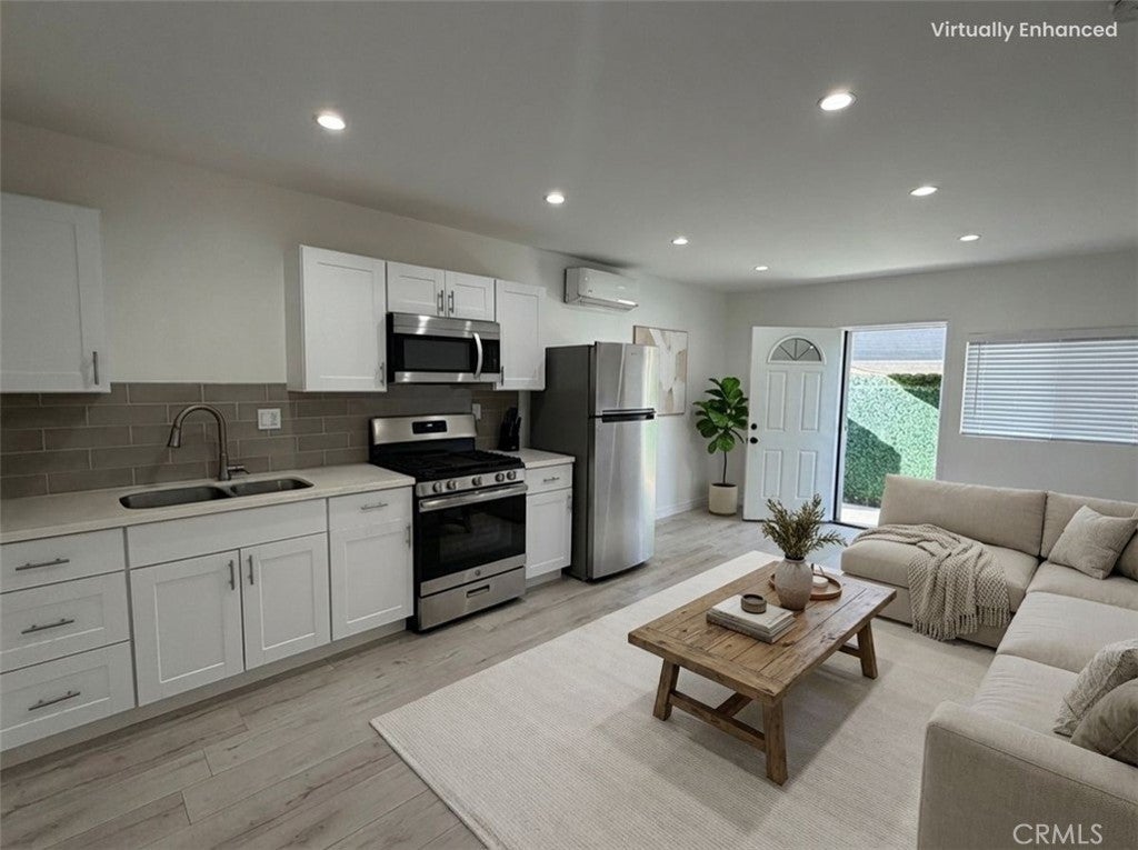 Photo of Listing #SR25278804