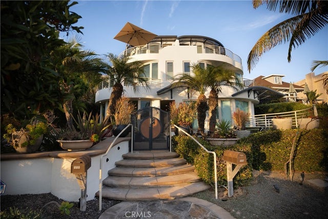 558 Cliff Drive, Laguna Beach.