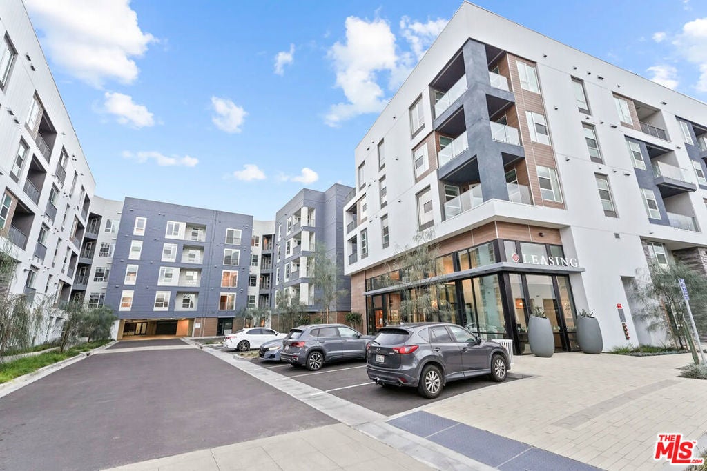 Photo of Listing #25630989