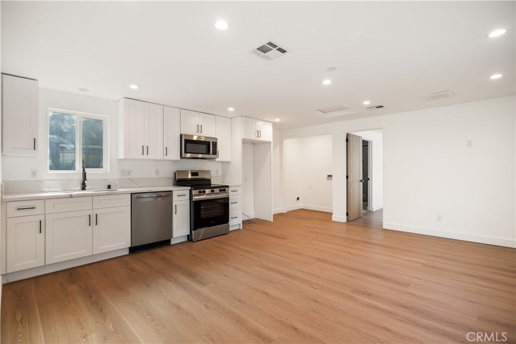 Photo of Listing #SR25280634