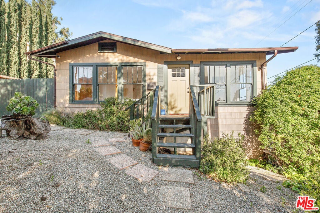 Photo of Listing #25631103