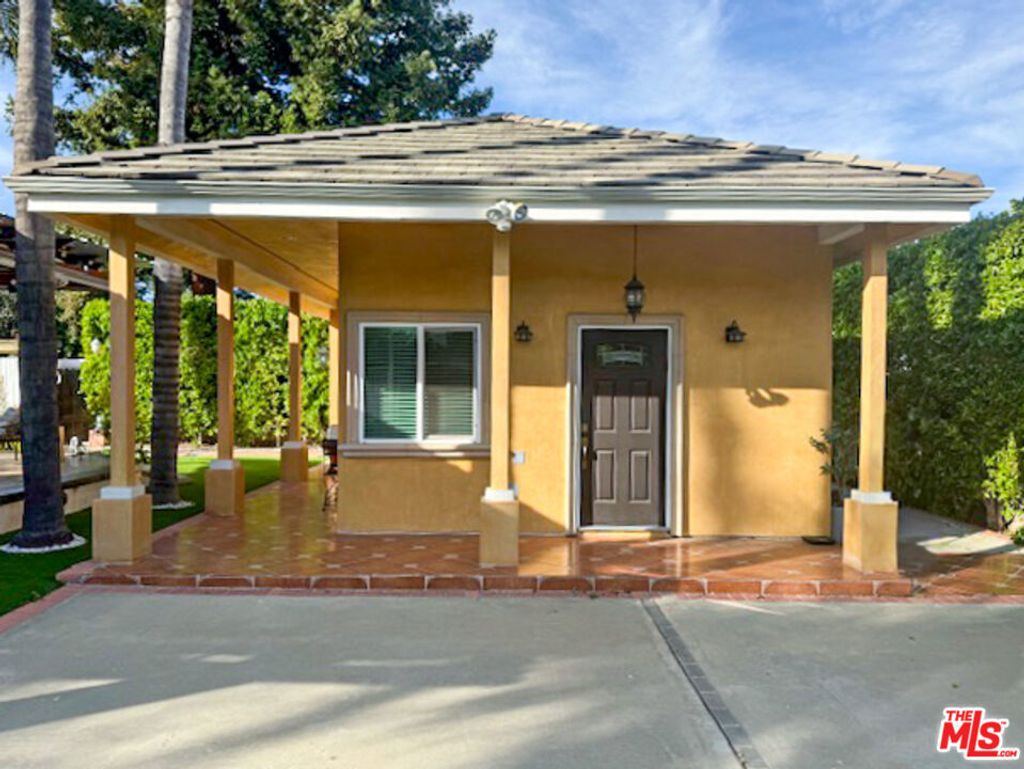 6231 Royer Avenue # Adu, Woodland Hills