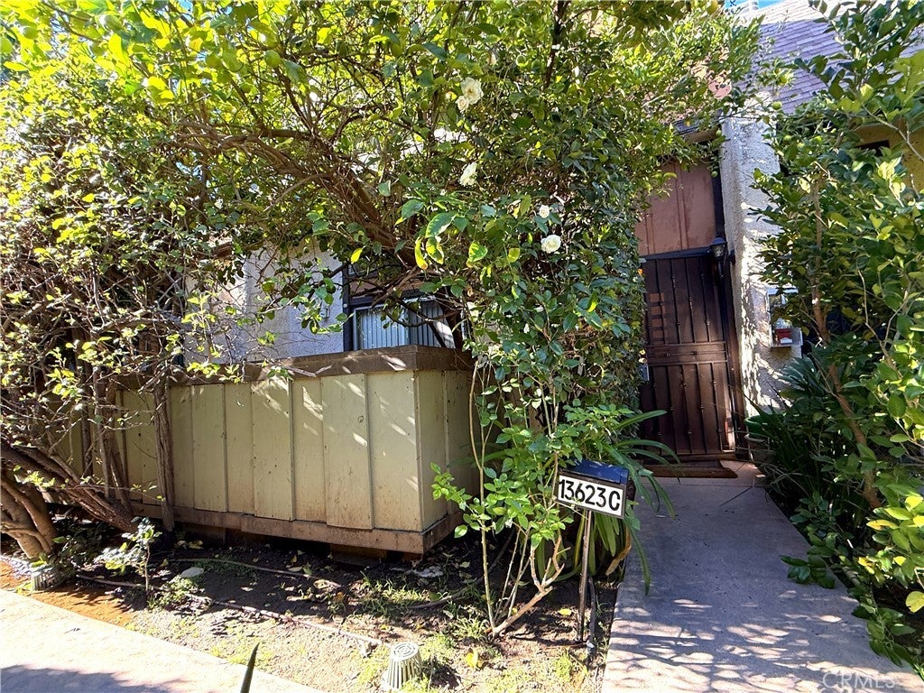 Photo of Listing #SR25281263