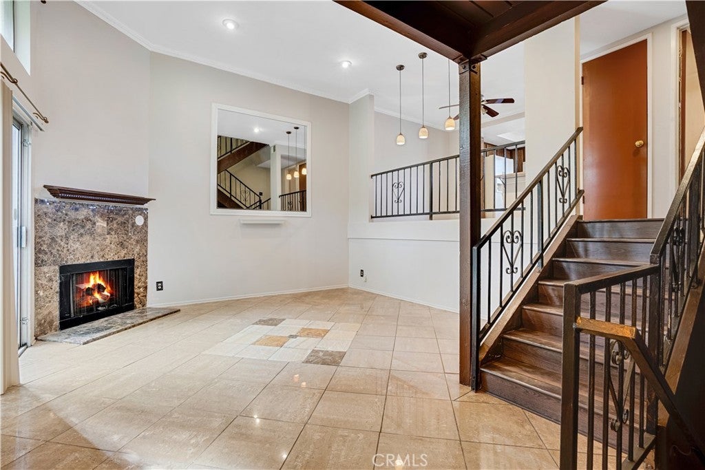 Photo of Listing #SR25281263