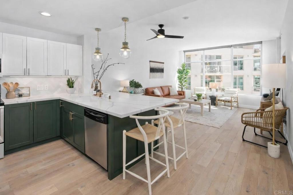 Photo of Listing #PTP2509312