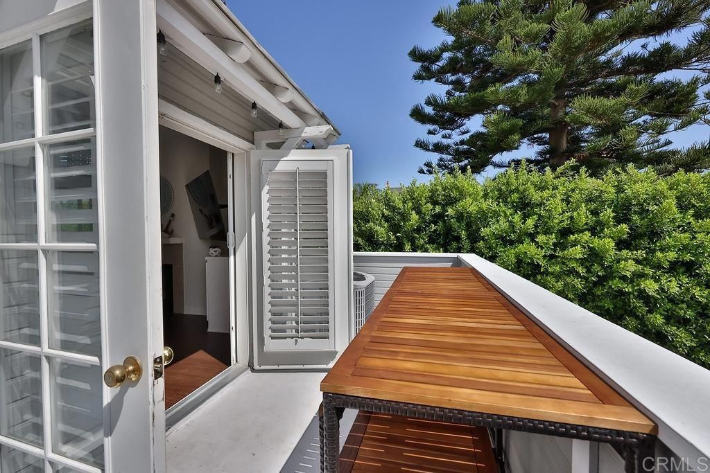 828 D Avenue, Coronado