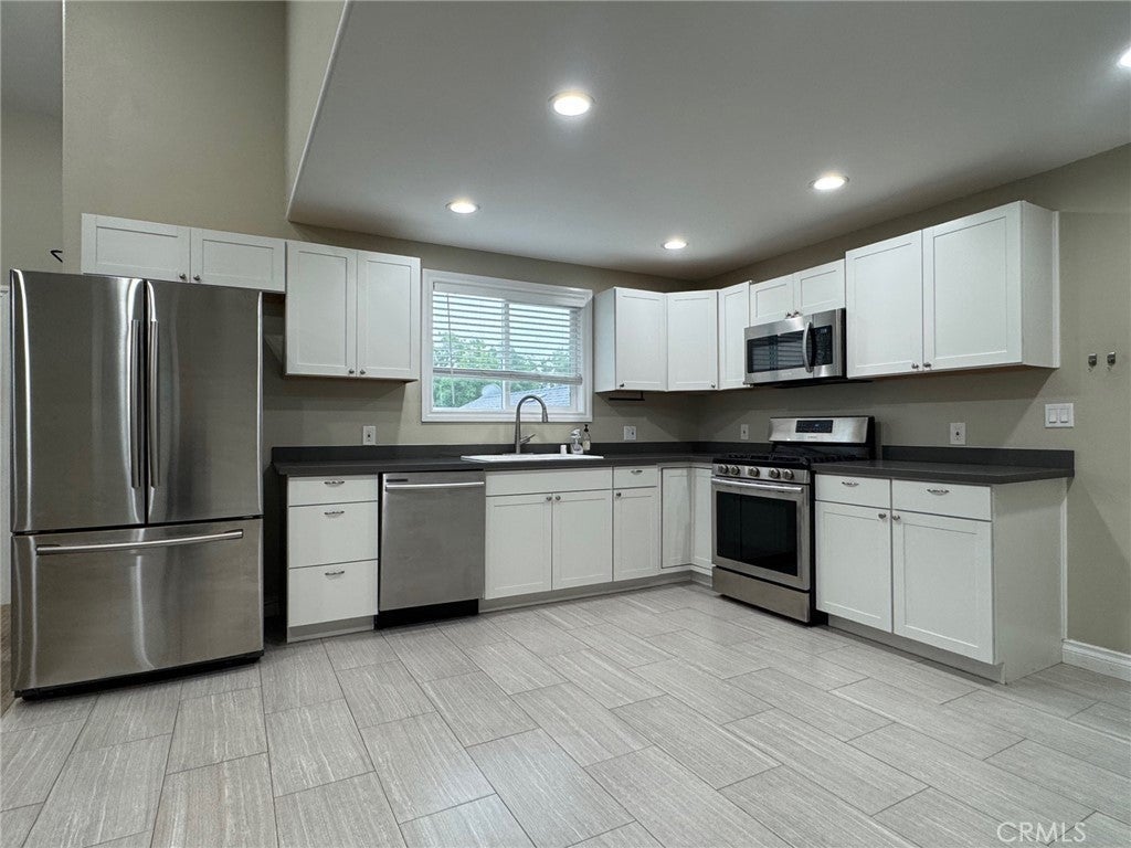 Photo of Listing #SR25281849