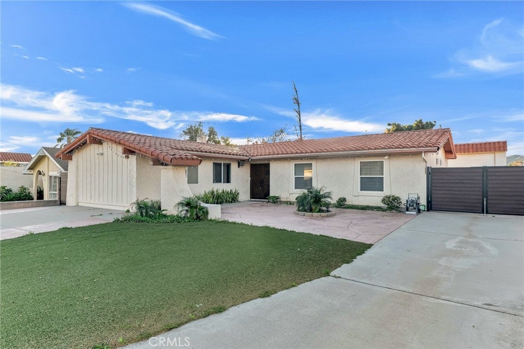 Photo of Listing #SR25281953