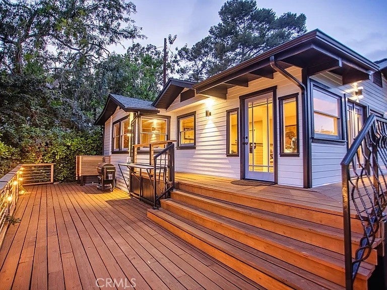 Photo of Listing #SR25281210