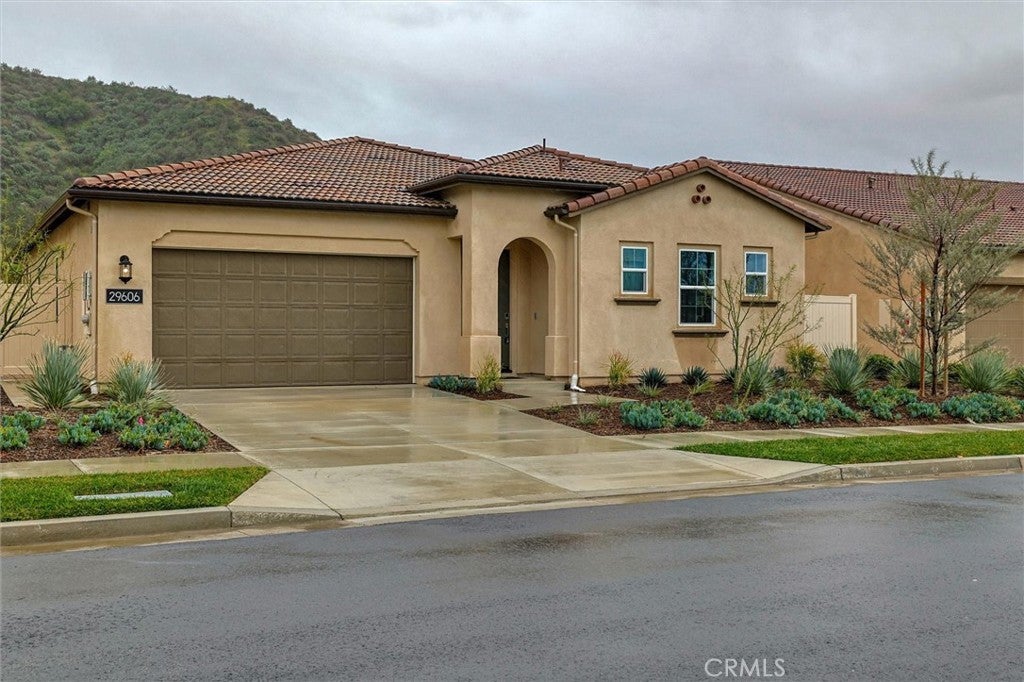 Photo of Listing #SR25282355