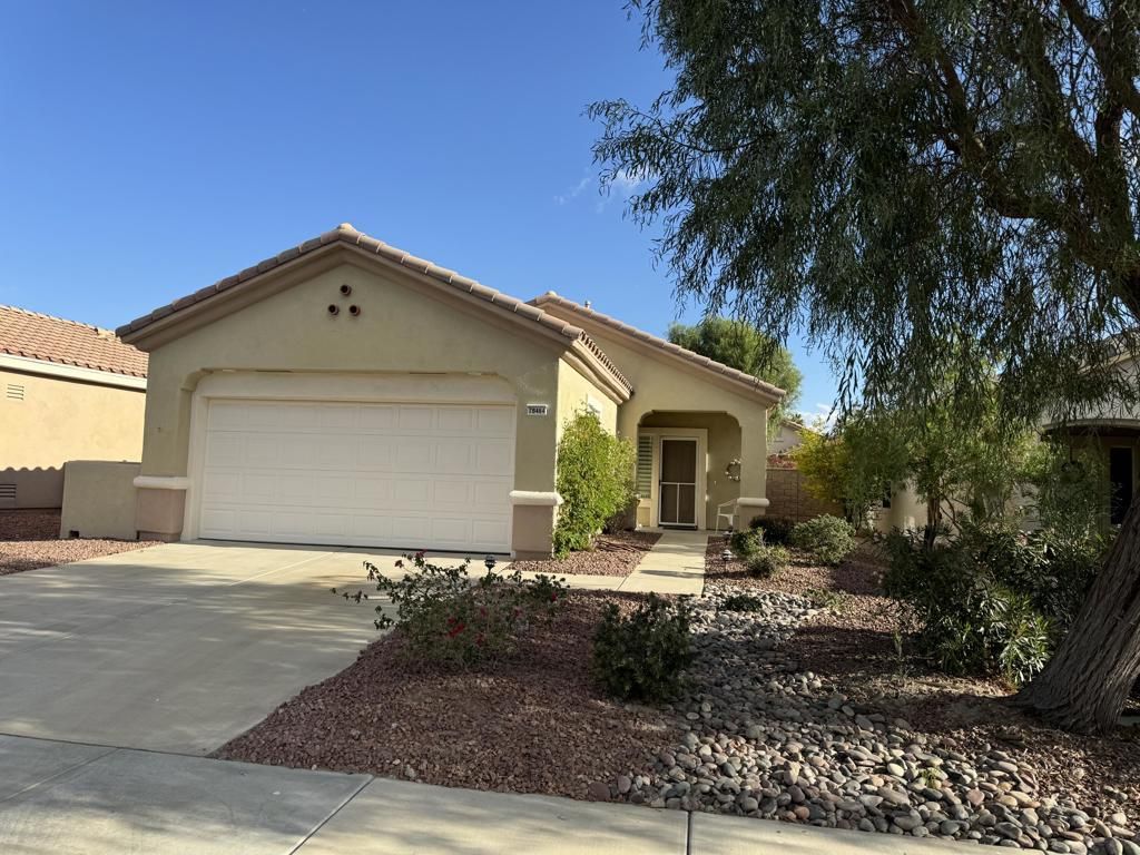 78464 Glastonbury Way, Palm Desert