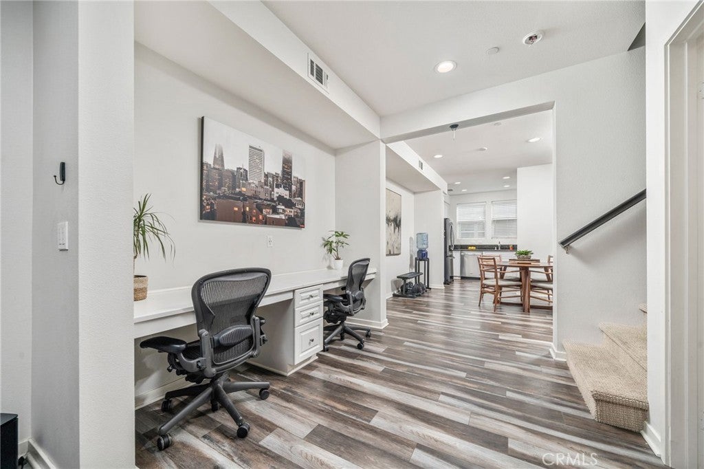 Photo of Listing #CV26000471