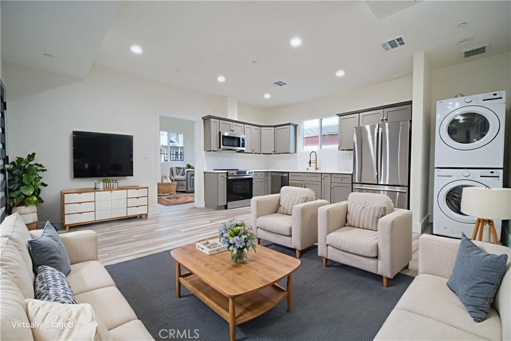 Photo of Listing #OC26000501