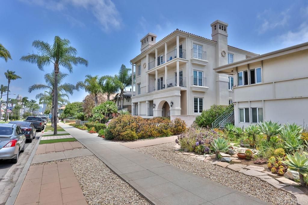 229 Orange # 3, Coronado