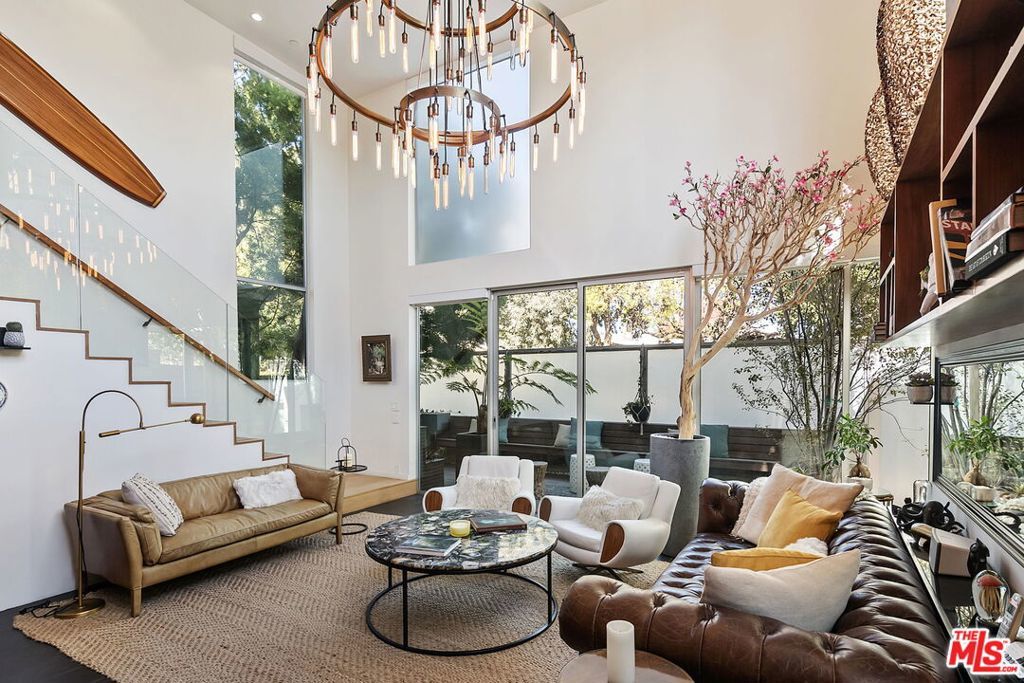 Photo of Listing #26632307