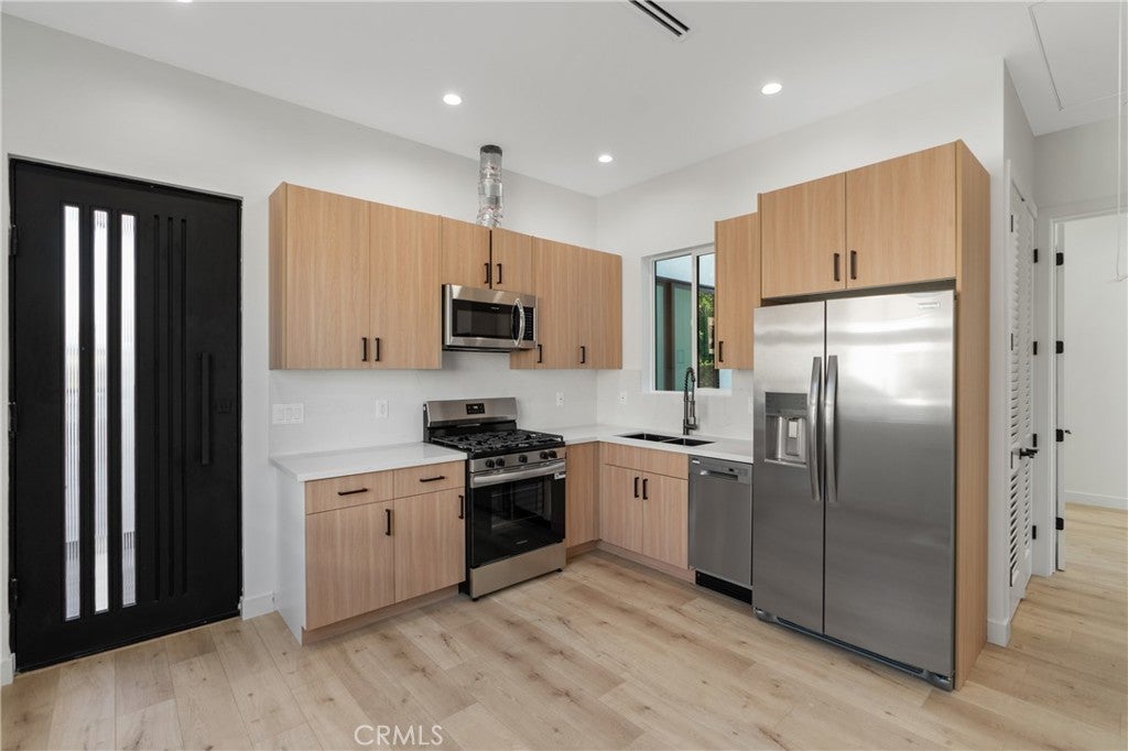 Photo of Listing #BB26000886