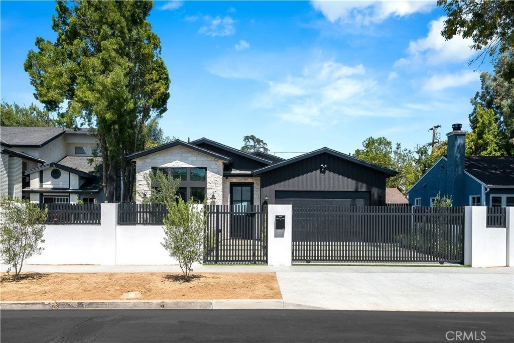 Photo of Listing #SR26001629