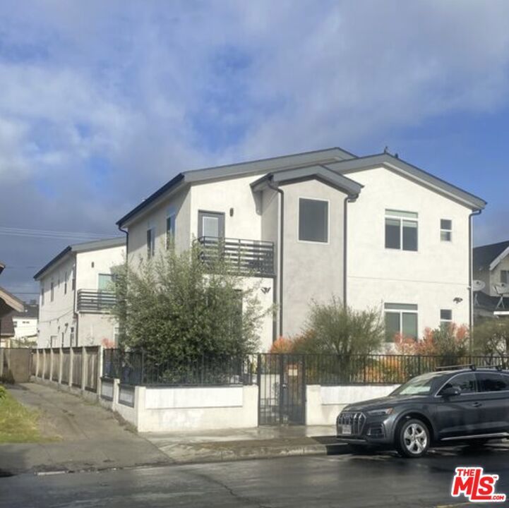 Photo of Listing #26632763