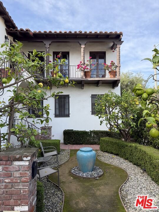 Photo of Listing #25631945