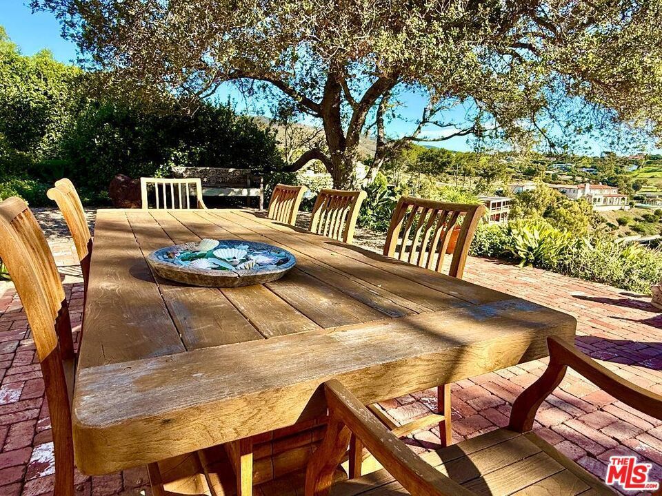 Photo of Listing #26632947