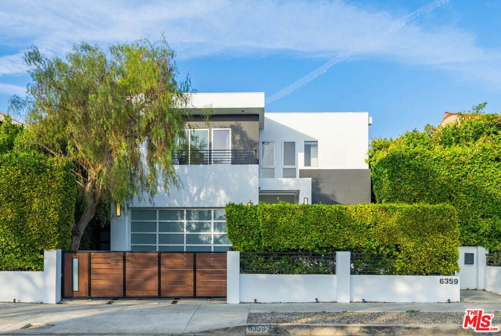 Photo of Listing #26633323