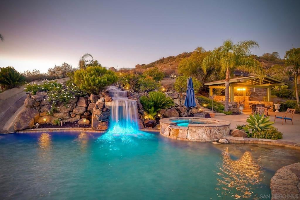 Photo of Listing #2600354SD