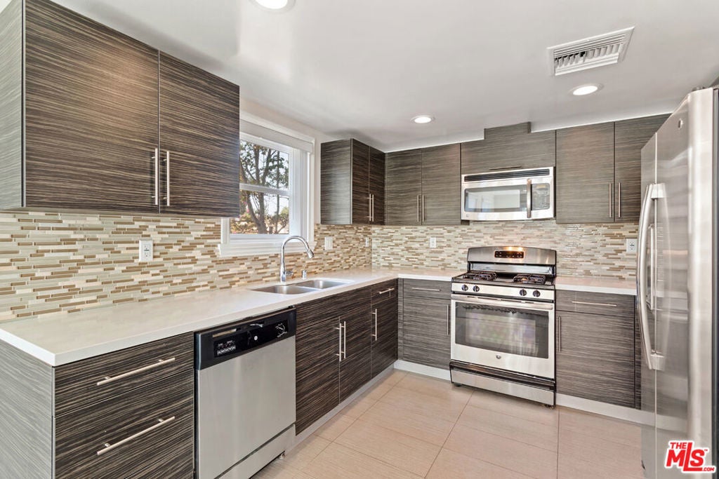 Photo of Listing #26634019