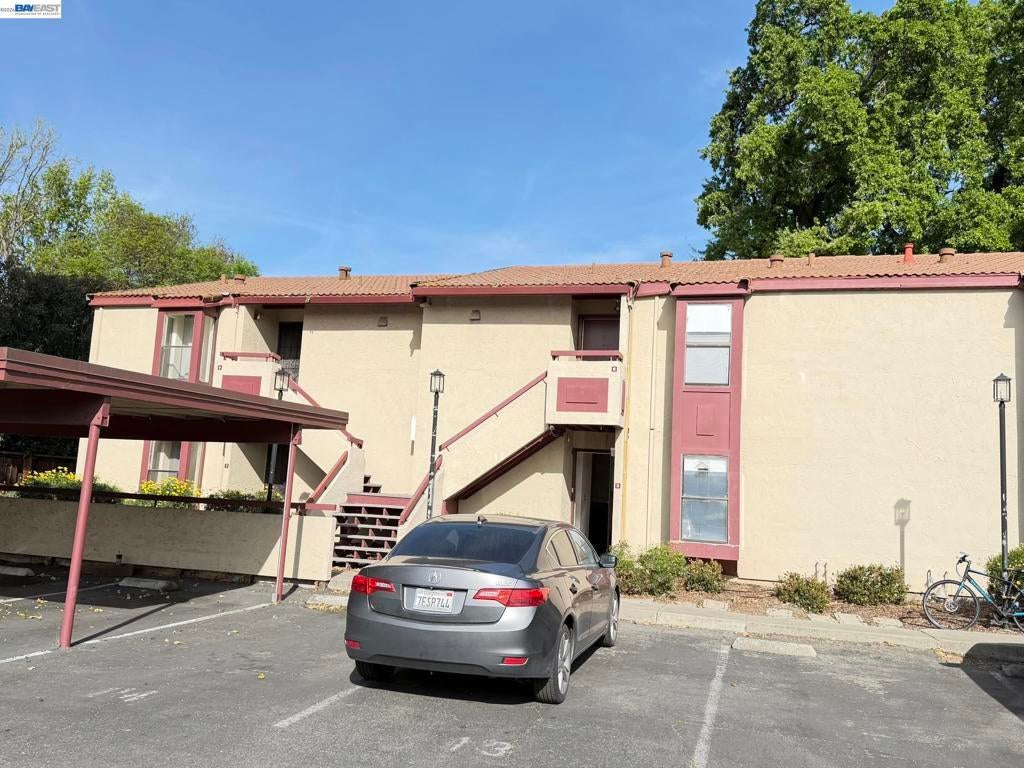 Photo of Listing #41120155