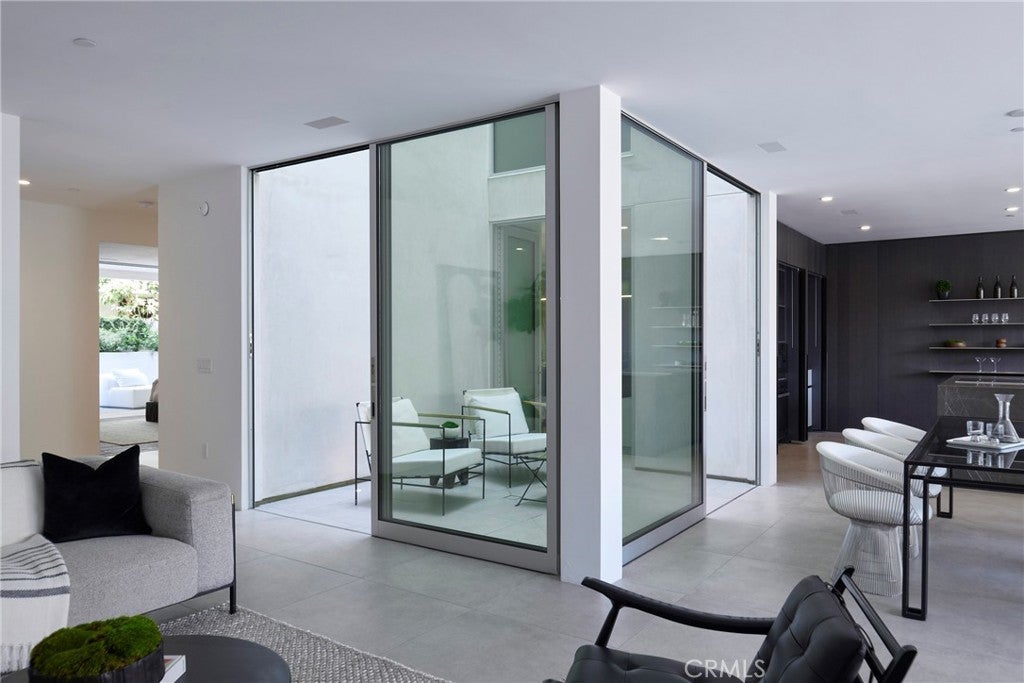 Photo of Listing #SR26004091