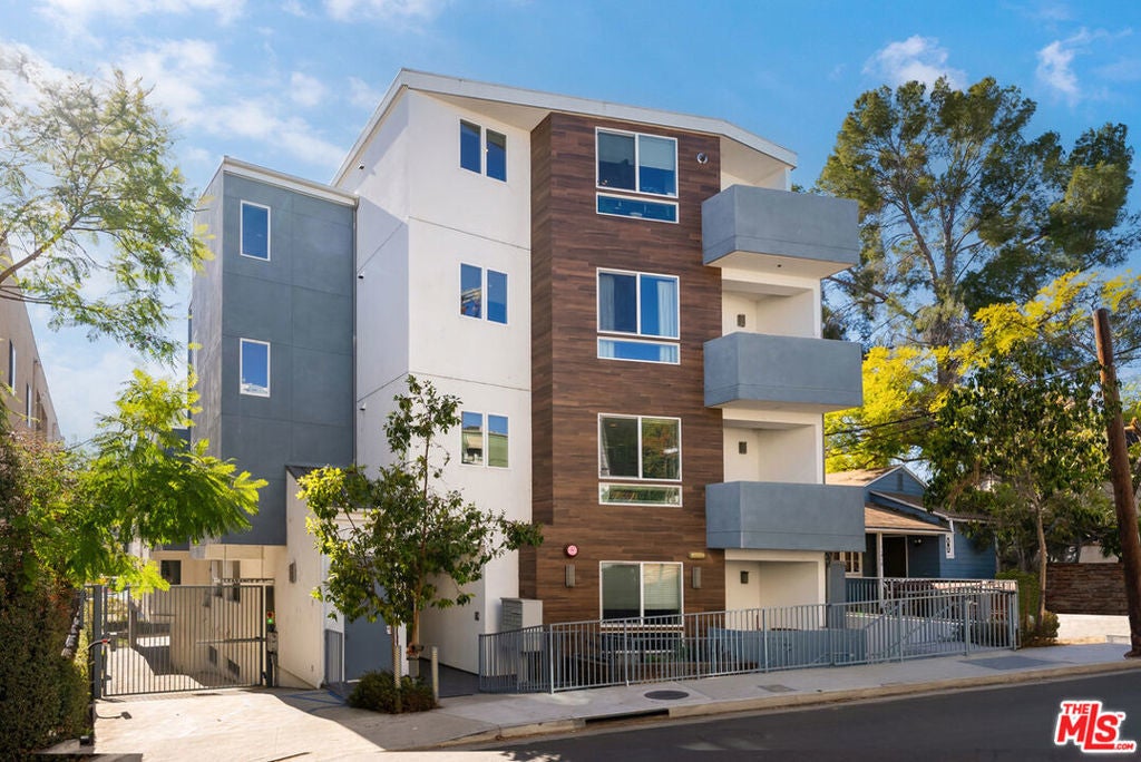 Photo of Listing #26634277