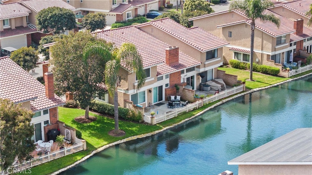 Photo of Listing #OC26003581