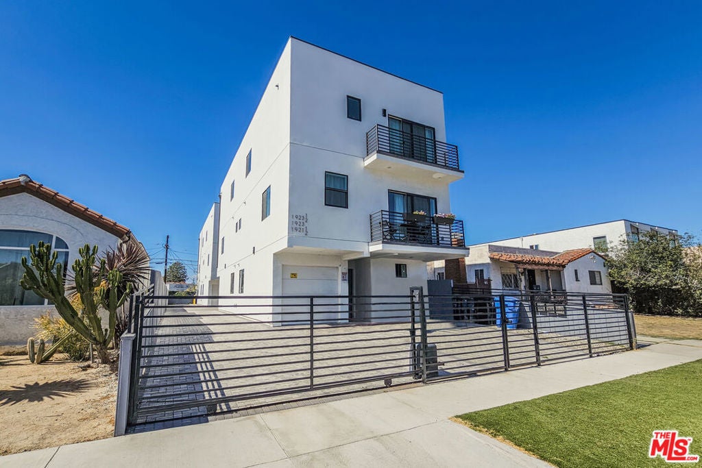 Photo of Listing #26634951