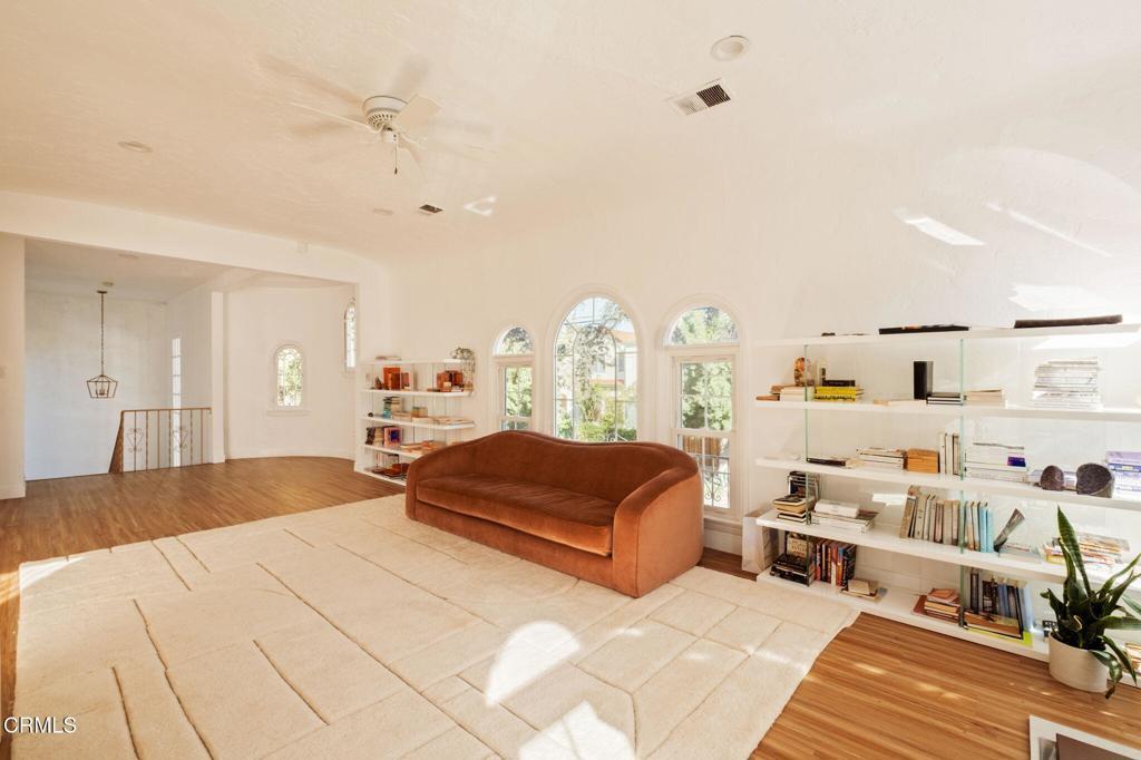 Photo of Listing #P1-25354