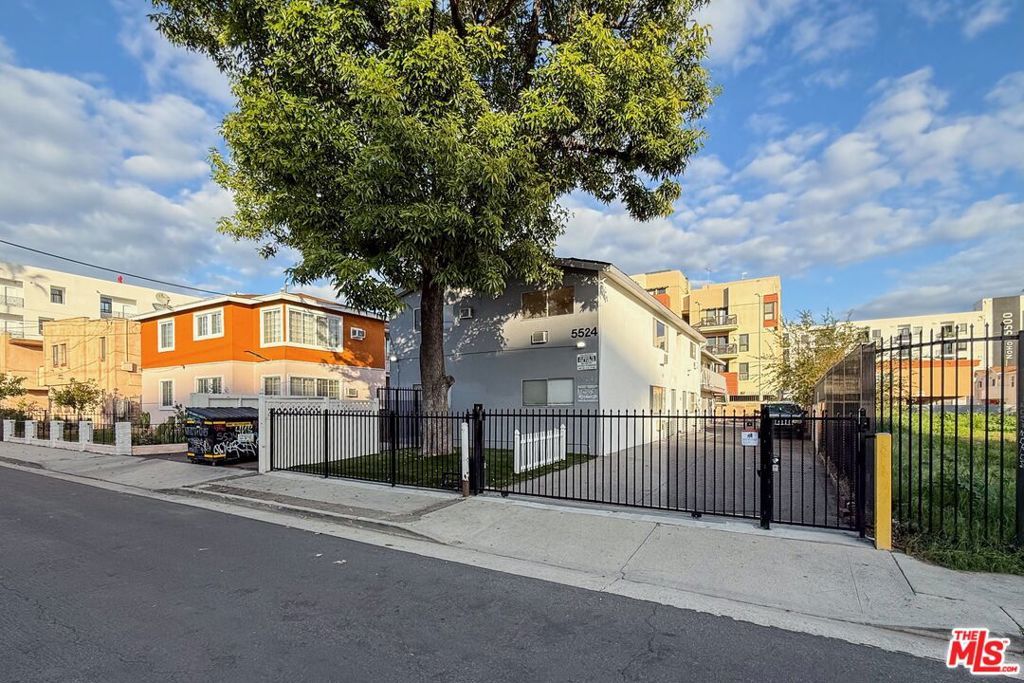 Photo of Listing #26635037