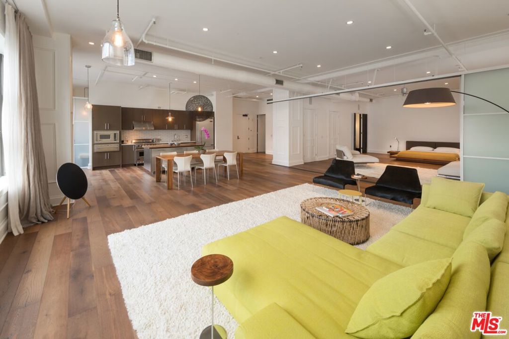 Photo of Listing #26635123