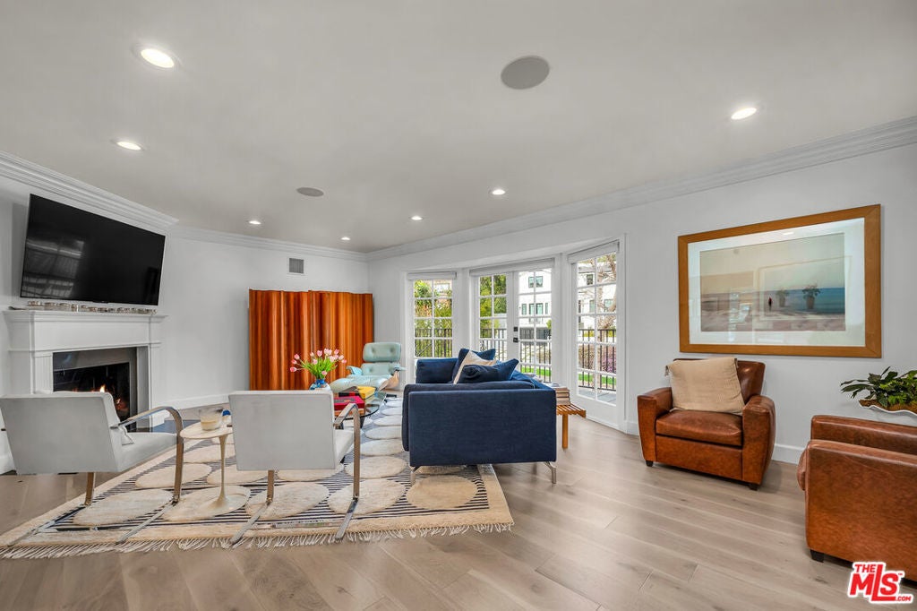 Photo of Listing #26635293