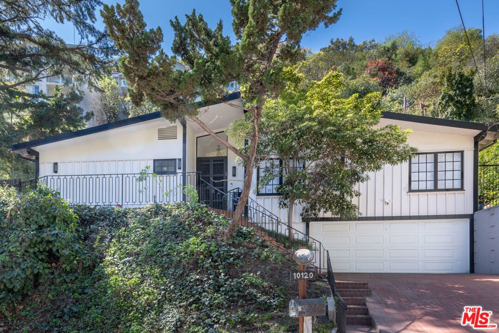 Photo of Listing #26635235