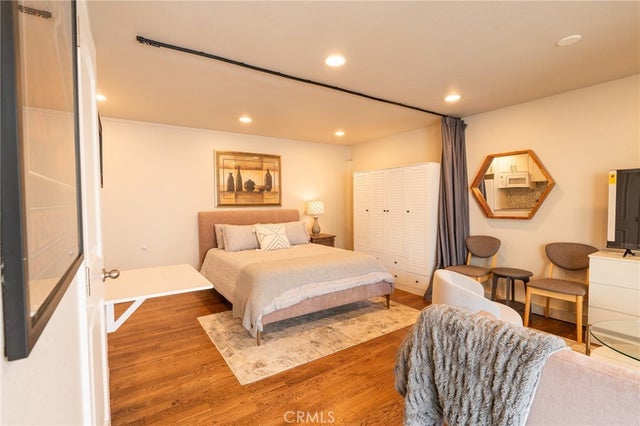 327 3rd Street # V, Laguna Beach.