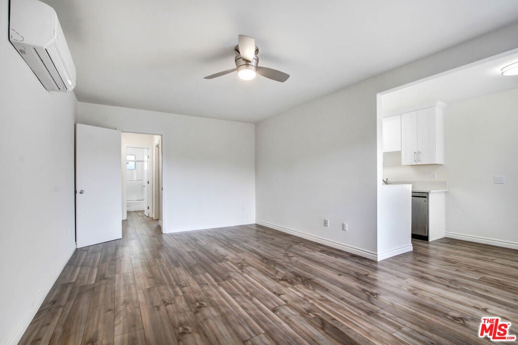 Photo of Listing #26635743