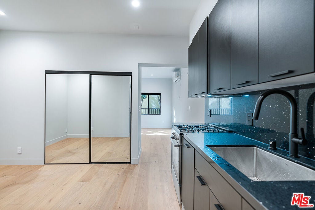 Photo of Listing #26635867