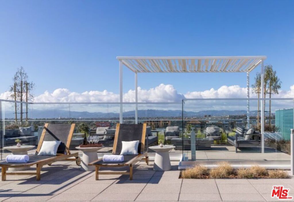 Photo of Listing #25618909