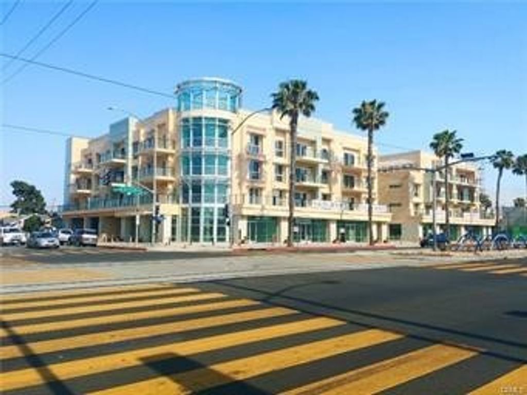 1598 Long Beach, Long Beach