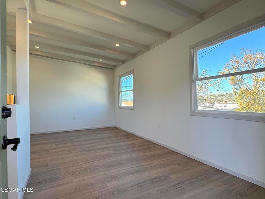 Photo of Listing #226000116