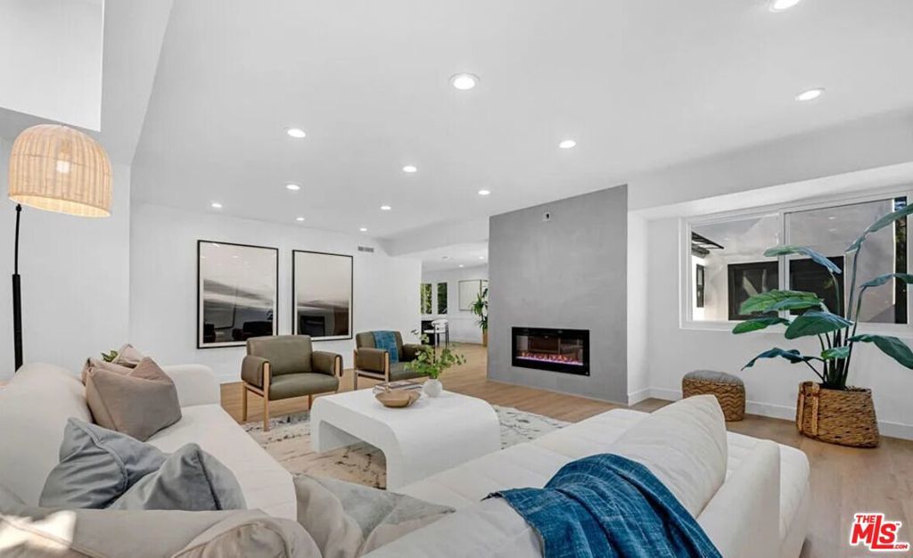 Photo of Listing #26634757