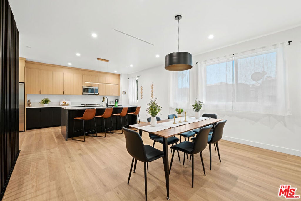 Photo of Listing #26635873