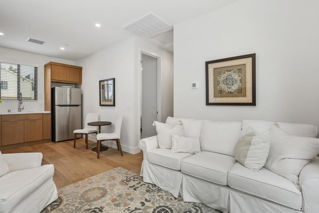 Photo of Listing #NDP2600327