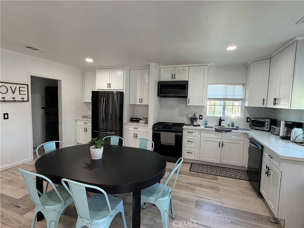 Photo of Listing #SR26007370