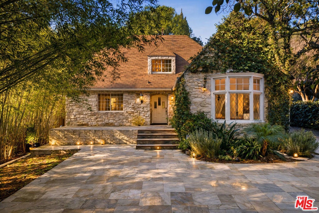 Photo of Listing #26636763