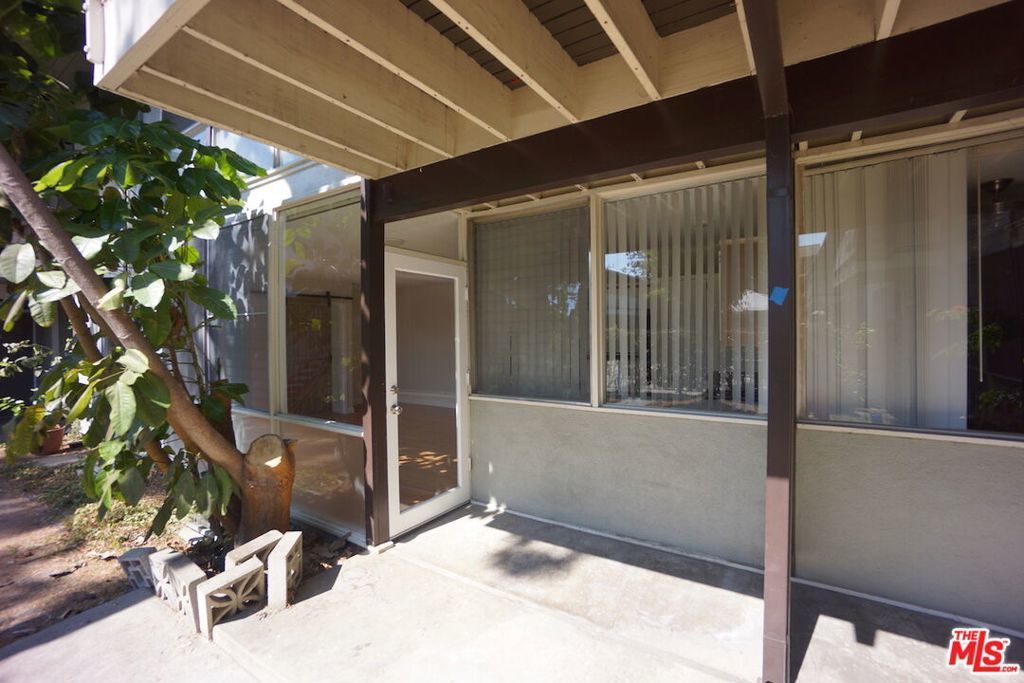 11133 Rose Avenue # 17, Los Angeles