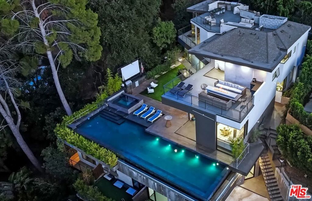 Photo of Listing #26635959